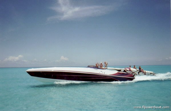 POWERBOATING PARADISE
Now THIS is Powerboating in Paradise! These water colors were not re-touched or modified. Here Steve David's 43 Black Thunder, 