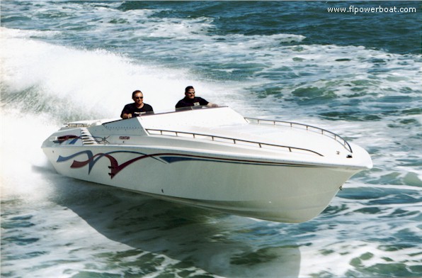 RICHARD'S ON IT!
Richard Stewart from Texas made his Florida Poker Run debut in his triple 42 Fountain. Look for a great shot of this boat in the Summer 2000 issue of Powerboating in Paradise News.
