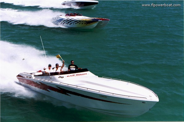 GRAIL SEEKER
Greg Miller welcomed the FPC gang aboard and took the lead as official paceboat in his Black Thunder 43, 
